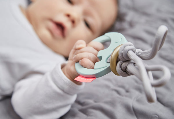Igračke za razvoj fine motorike kod bebe